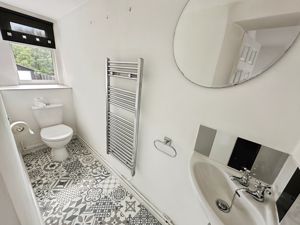First Floor Cloakroom- click for photo gallery